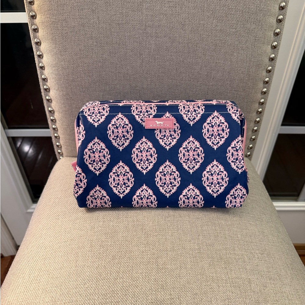Scout “Big Mouth” Makeup/Cosmetic Bag